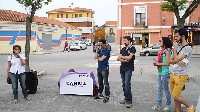 Podemos Valladolid acerca sus propuestas de Gobierno a Peñafiel