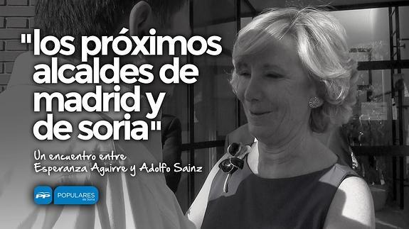 Esperanza Aguirre apoya la candidatura de Adolfo Sainz compartiendo un Chester con él