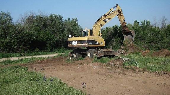 Empiezan las obras del colector para acabar con los vertidos a los arroyos Milón y Cerezo