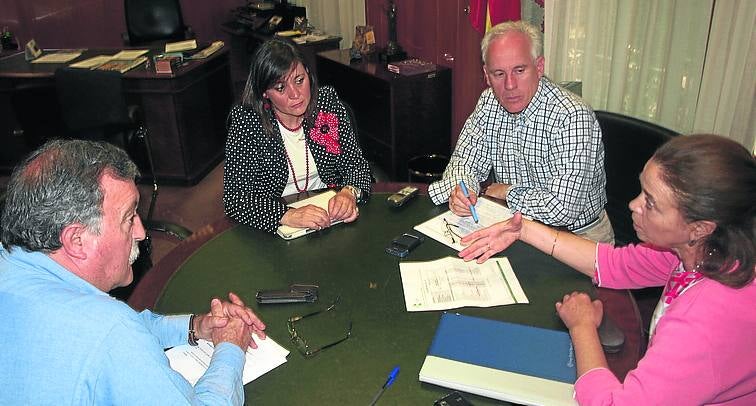 Cisneros reclama una solución a la turbiedad en el agua