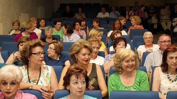 La Universidad de la Experiencia cierra el curso con 28 nuevos graduados