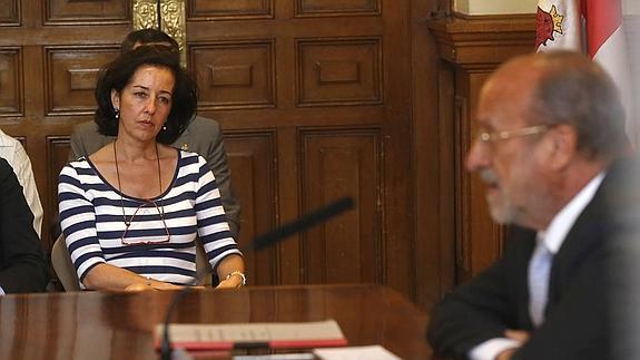 León de la Riva delega la Alcaldía en funciones de Valladolid en Mercedes Cantalapiedra