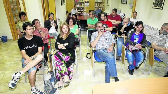 IU no participará en pactos que den las alcaldías al PP o a Ciudadanos