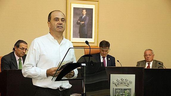 El jurado del vigésimo quinto Premio de Poesía Gil de Biedma ha examinado 938 poemarios