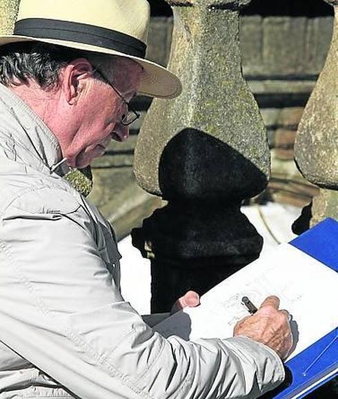 Peridis presentará en el monasterio de Santa María la Real su novela ‘Esperando al rey’