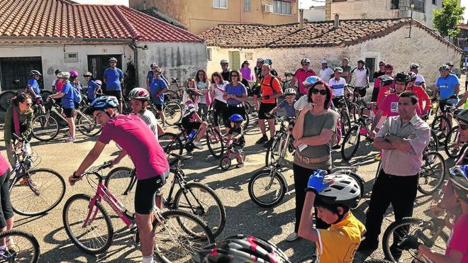 La ecomarcha ‘De ribera en ribera’ une deporte y paisaje en Juzbado