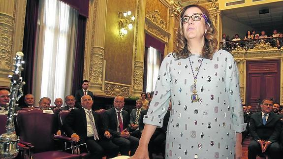 Ángeles Armisén ofrece honradez, sencillez, transparencia y diálogo