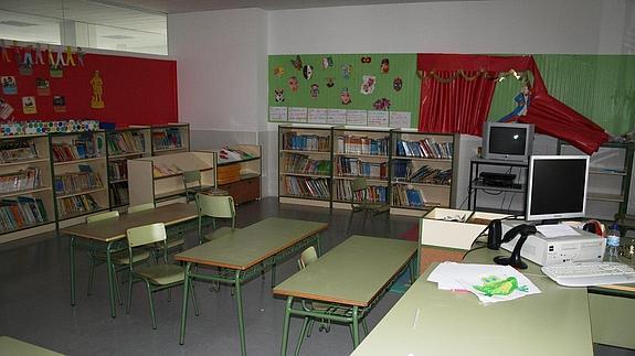 Una inversión de 275.000 euros permitirá arreglar 40 colegios este verano