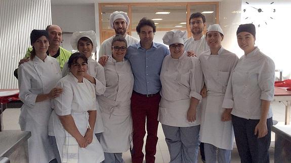 El cocinero Pepe Rodríguez acerca la alta cocina al centro Felipe VI