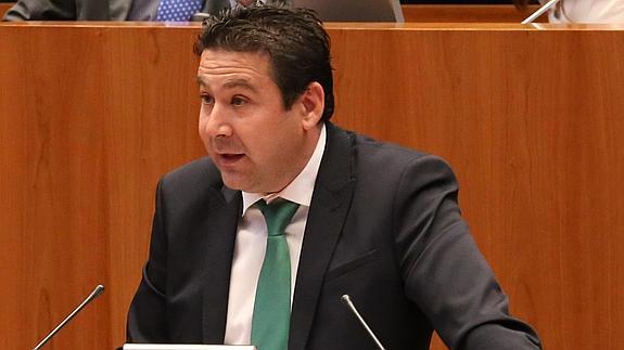 Luis Mariano Santos: «Ha obtenido un sentimiento de comunidad que no existe y sigue sin avanzar en la cohesión territorial»