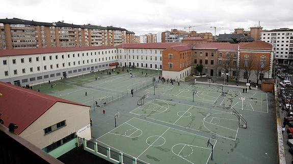 El colegio San José ofrece ayuda psicológica a las amigas de la chica fallecida en Gandía