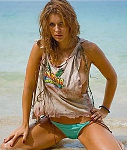 Una exchica Playboy acusada de participar en cinco homicidios