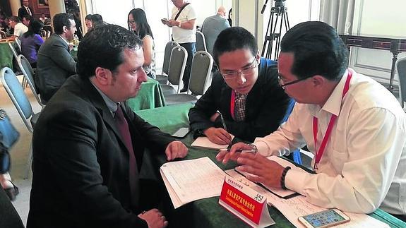 Alianza empresarial con Asia