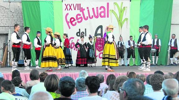 Vallelado danza en honor al ajo