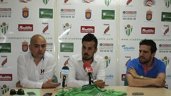 El Guijuelo cuenta con seis jugadores en plantilla para iniciar la pretemporada tras anunciar a Ángel Lerma