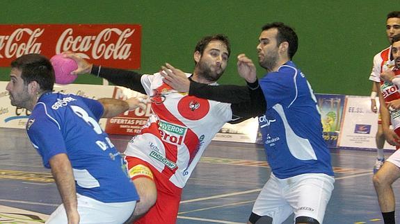 Simón también acuerda su renovación con el Viveros Herol Nava