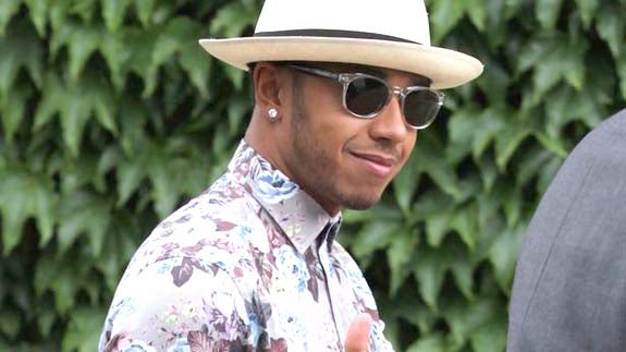Sin traje y corbata, ni Lewis Hamilton Wimbledon puede asistir a la final de Wimbledon