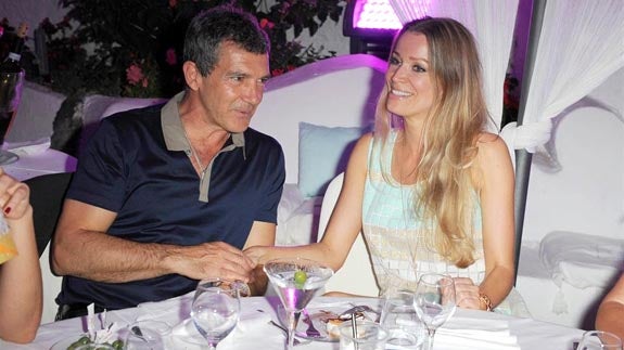 Antonio Banderas y Nicole Kimpel, de vacaciones en Italia