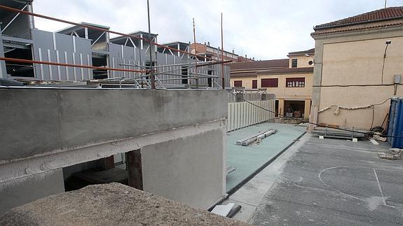 Nuevas alegaciones retrasan aún más la obra del pabellón del Peñascal