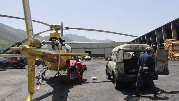 Las labores de rescate del cádaver se suspenden ante el peligro de hundimientos