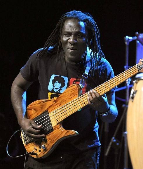 La pirueta intercontinental de Richard Bona