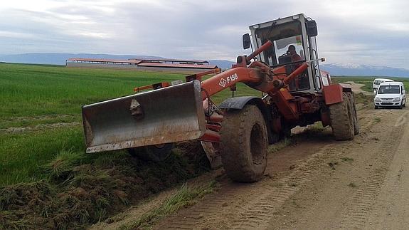 La Diputación arreglará caminos rurales de 105 pueblos de la provincia