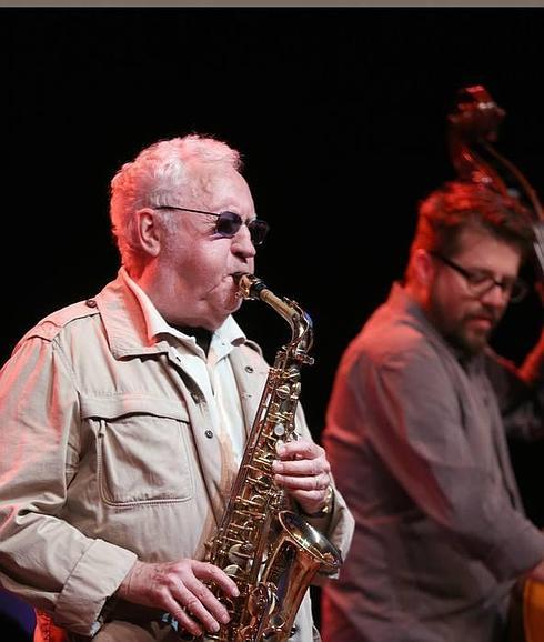 Lee Konitz viste de etiqueta la clausura de un Universijazz consolidado