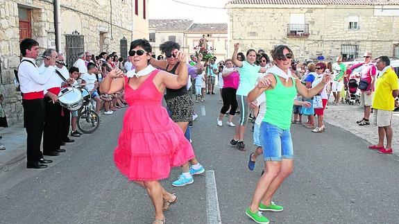 Villahán danza a Santa Marina