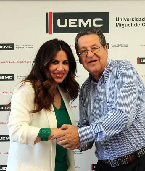 La UEMC ofrece asistencia bucodental gratuita a enfermos de cáncer en riesgo de exclusión social