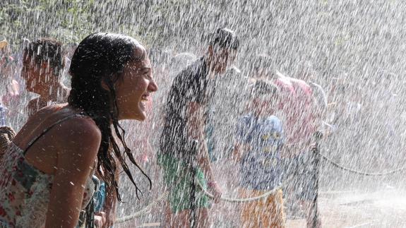 Prohibido el riego de jardines, huertos y piscinas por la escasez de agua