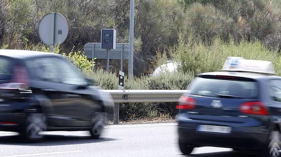 El radar de San Agustín comienza a multar sin avisar a los conductores que van hacia Laguna