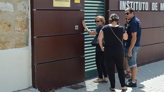 Los tres niños fallecidos en el accidente de Cerezal serán enterrados mañana en Portugal