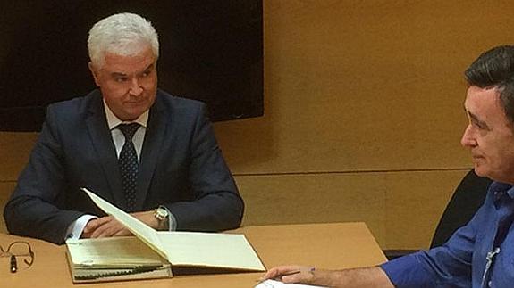 El Ayuntamiento de Cuéllar formaliza el contrato de compra de la central de biomasa