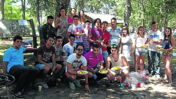 450 raciones de paella para degustar en El Maíllo