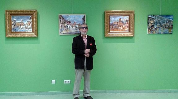 El pintor Lope Tablada acerca su obra al centro cultural de Sanchonuño