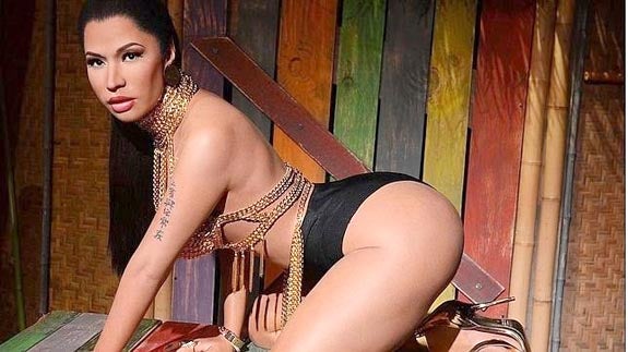El Madame Tussauds modificará la figura de Nicki Minaj por las fotos obscenas que se hacían los visitantes