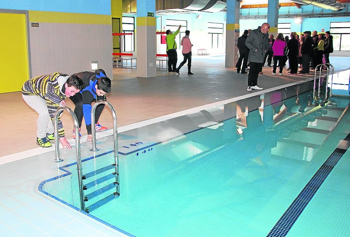 Guardo recurrirá a los tribunales por las fugas en la piscina climatizada