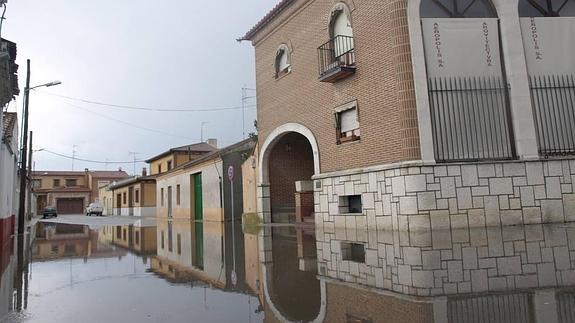 Una tromba de agua inunda Pedrajas