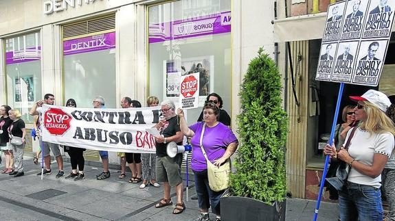 Afectados por la Hipoteca busca solución a seis familias