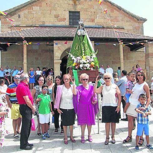 Gomecello apura sus fiestas grandes tras un domingo muy divertido