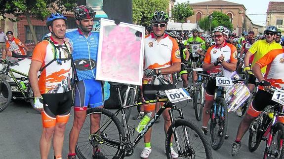 La Ruta de la Piedra se consolida con la participación de más de 400 ciclistas