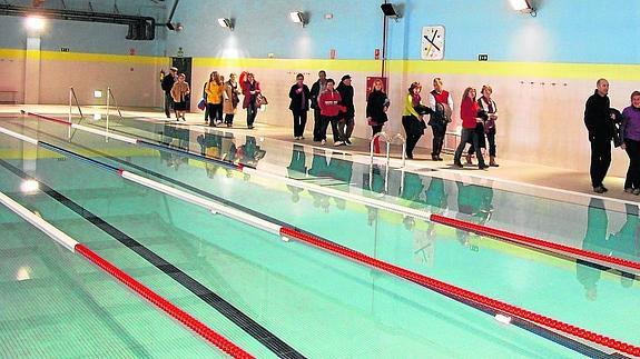 Guardo reabrirá mañana la piscina climatizada tras solucionar los problemas de las fugas