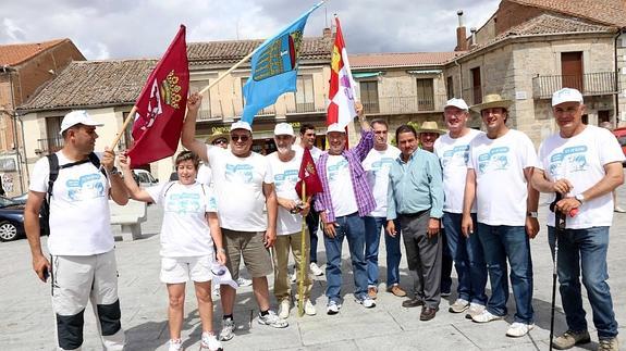 La 'Marcha blanca' llega a Villacastín en sus últimas etapas antes de dar el salto a Madrid