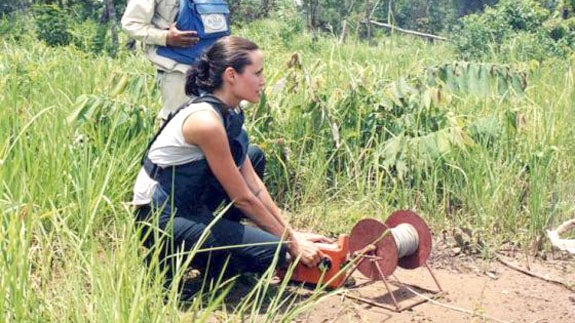 Angelina Jolie abandona la organización humanitaria Halo Trust