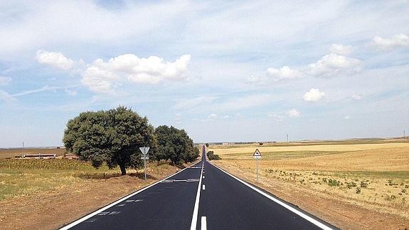 Concluyen las obras de la carretera que enlaza la CL-603 con Escalona del Prado