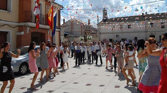 Fuentepiñel celebra las fiestas en honor de San Nicolás de Bari