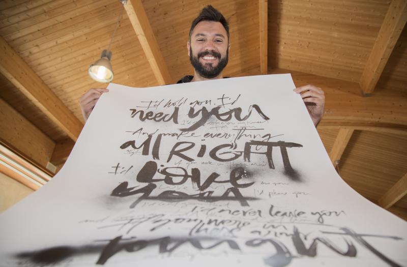 Félix Rodríguez, Mr. Zé, mostrará su arte caligráfico en la Biblioteca Nacional