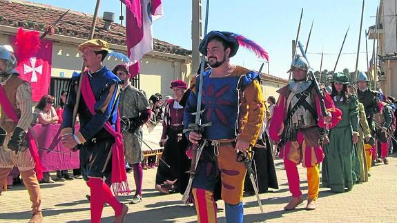 Aldeatejada vuelve al Renacimiento con otro éxito de las Vísperas Nupciales