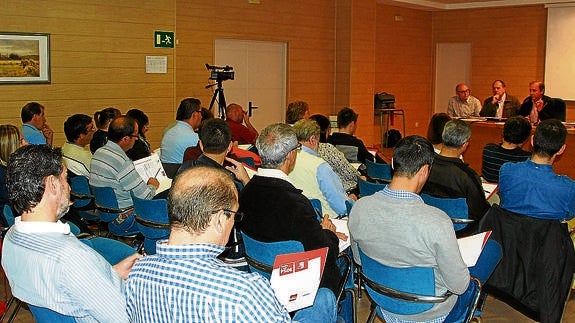 El PSOE pide a sus alcaldes realizar políticas «cercanas»
