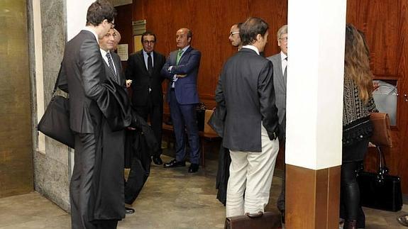La fiscal interroga al perito que valida la operación urbanística del edificio de Arroyo